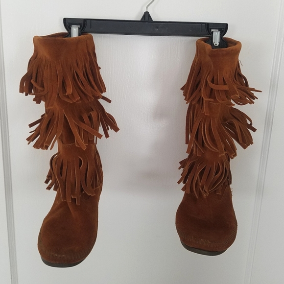 Brown Minnetonka Boot Size 9 - Picture 2 of 2